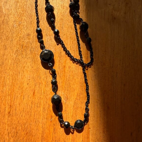 Vintage-style black chain with black faceted beads - Picture 3 of 8